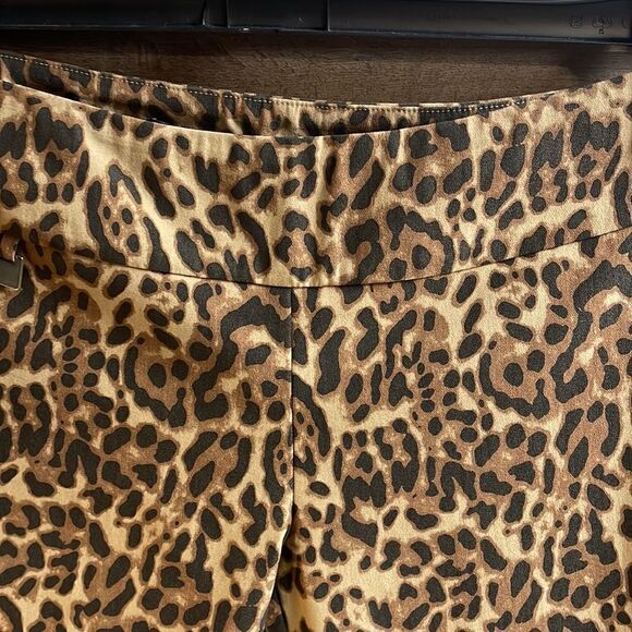 Peck & Peck Leopard Print Stretch Pants Size 4 Petite Tan Brown Animal Print - Picture 6 of 6